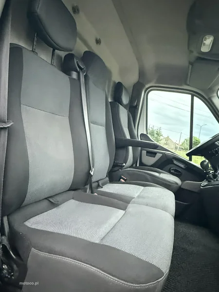 Renault Master 18