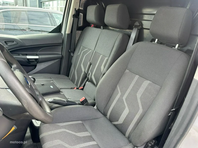 Ford Transit Connect 8