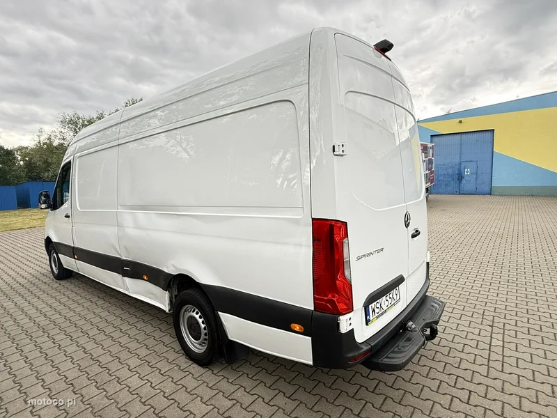 Mercedes-Benz Sprinter 2