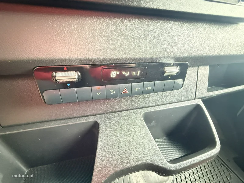 Mercedes-Benz Sprinter 18