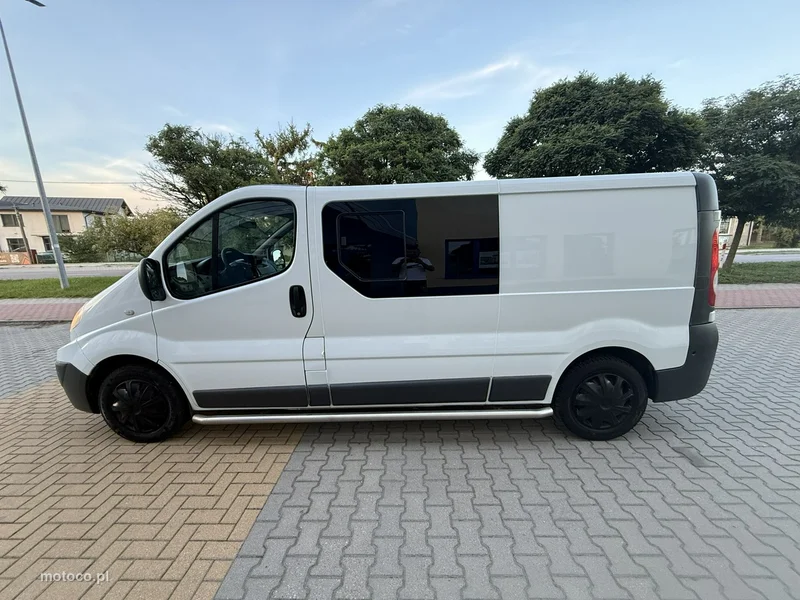 Renault Trafic 6