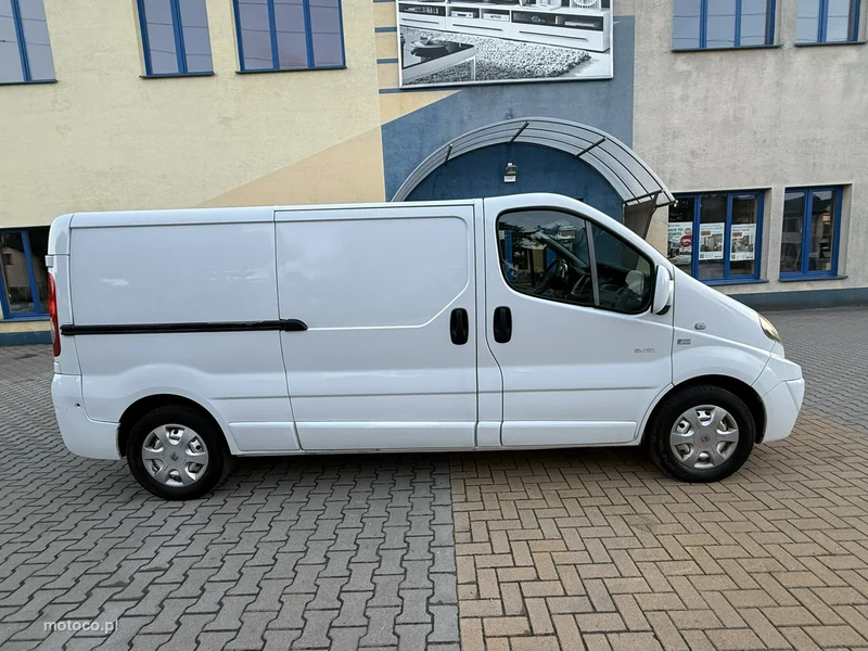Renault Trafic 12