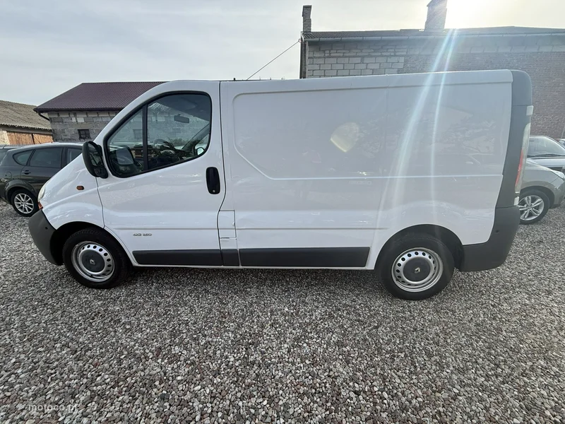 Renault Trafic 5