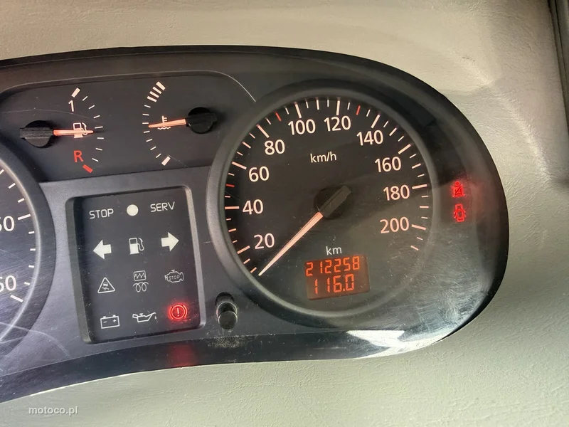 Renault Trafic 13