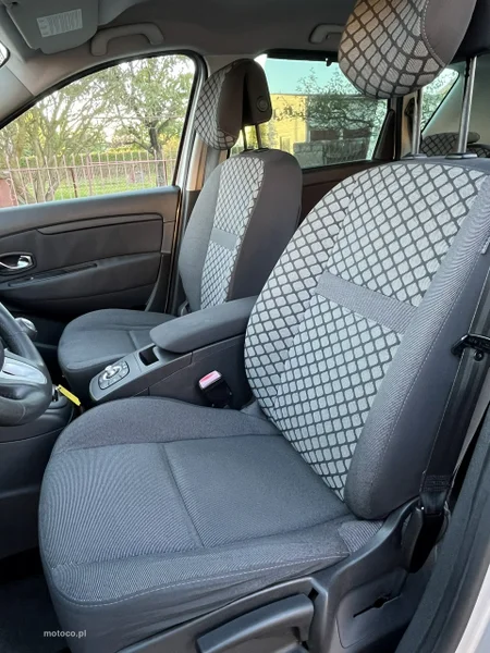 Renault Scenic III 16