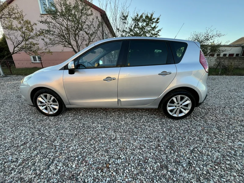 Renault Scenic III 10