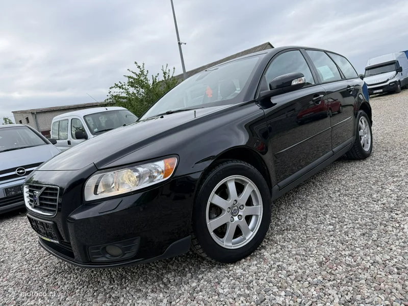 Volvo V50