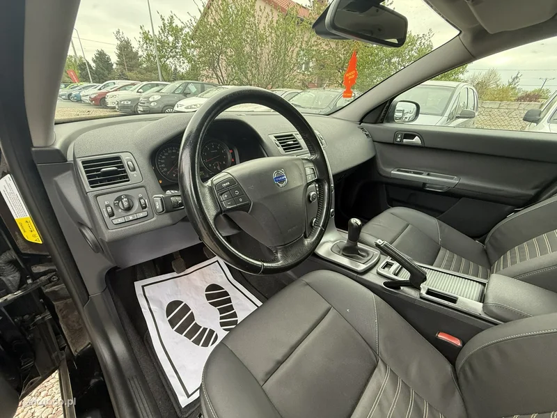 Volvo V50 12