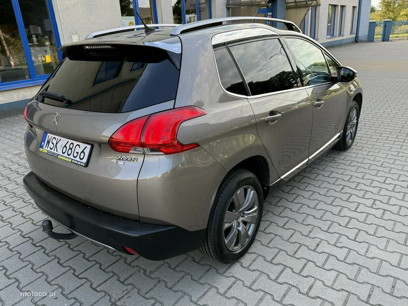 Peugeot 2008 4