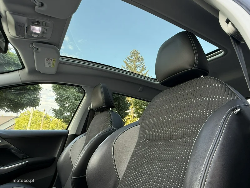 Peugeot 2008 7