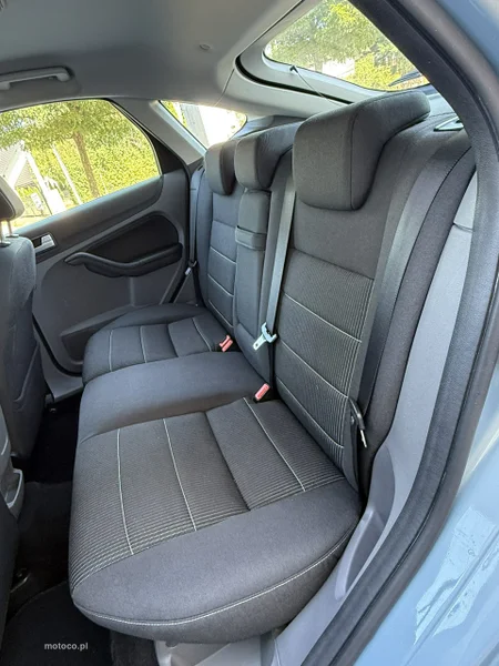 Ford Focus II 6