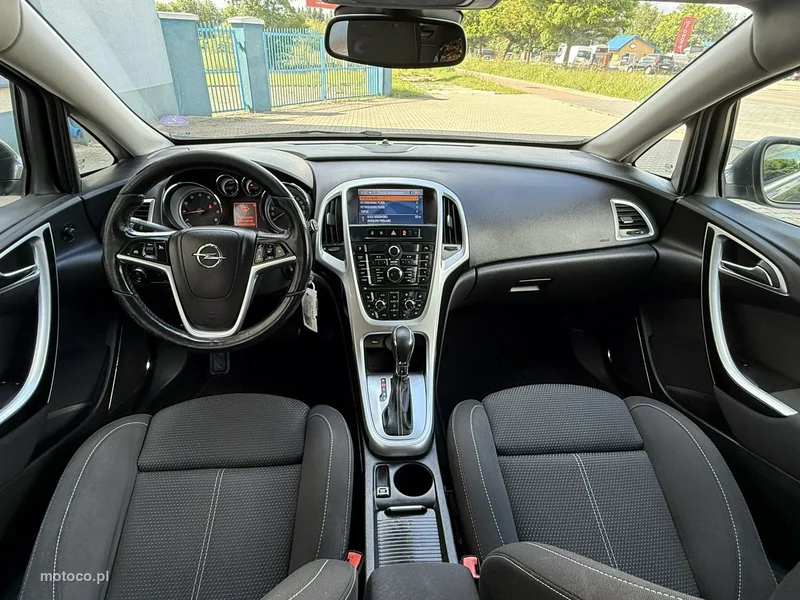 Opel Astra J 5
