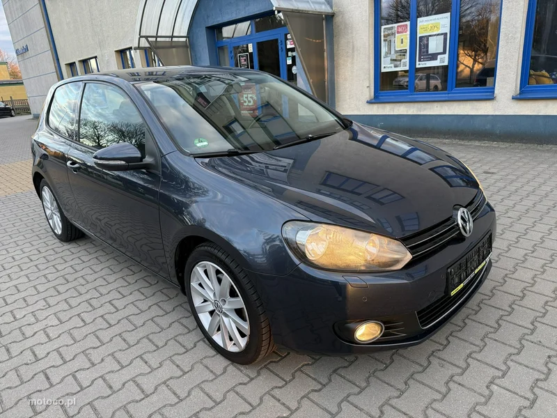 Volkswagen Golf VI 3