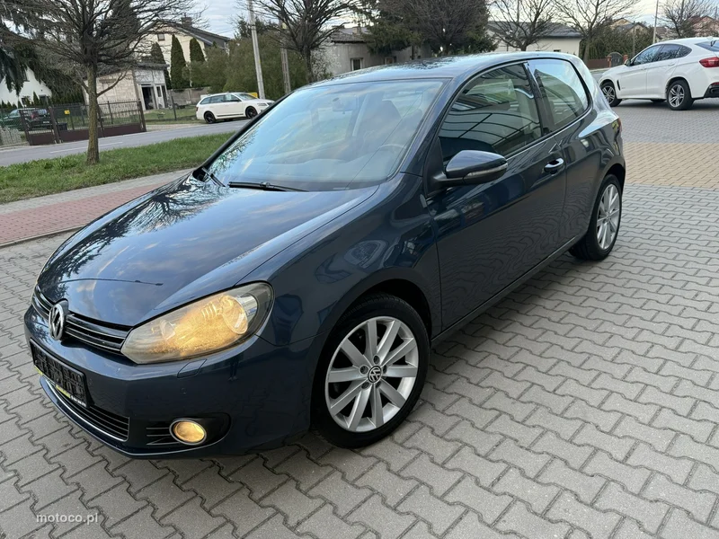 Volkswagen Golf VI 9