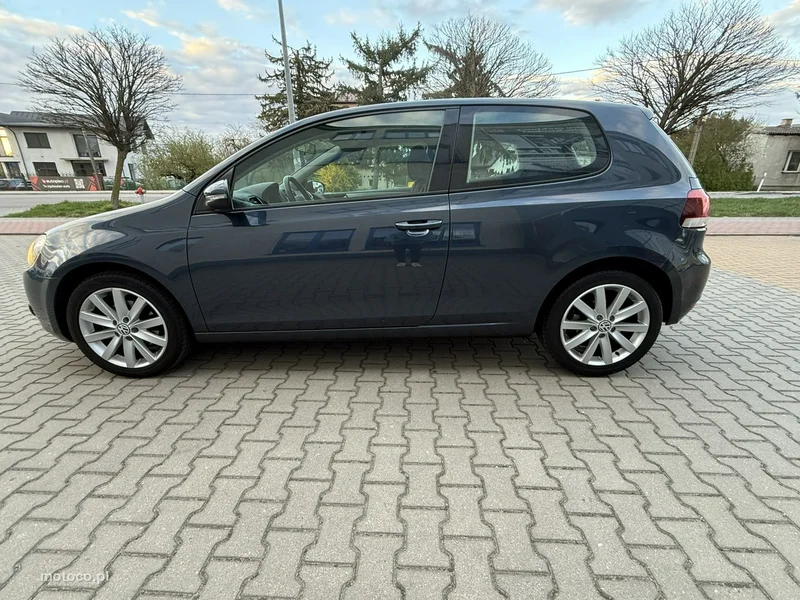 Volkswagen Golf VI 10