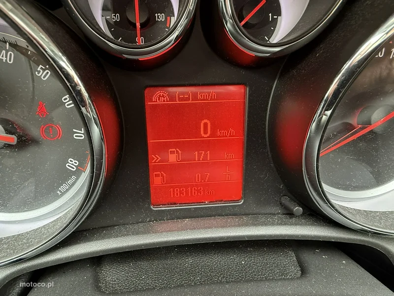 Opel Astra J 18