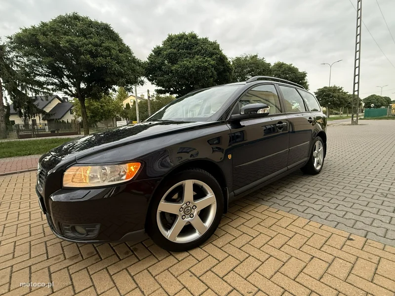 Volvo V50