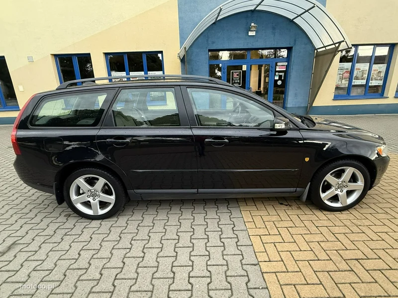 Volvo V50 11