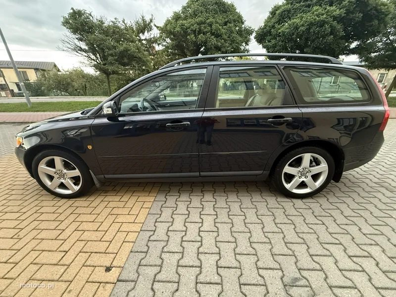 Volvo V50 10