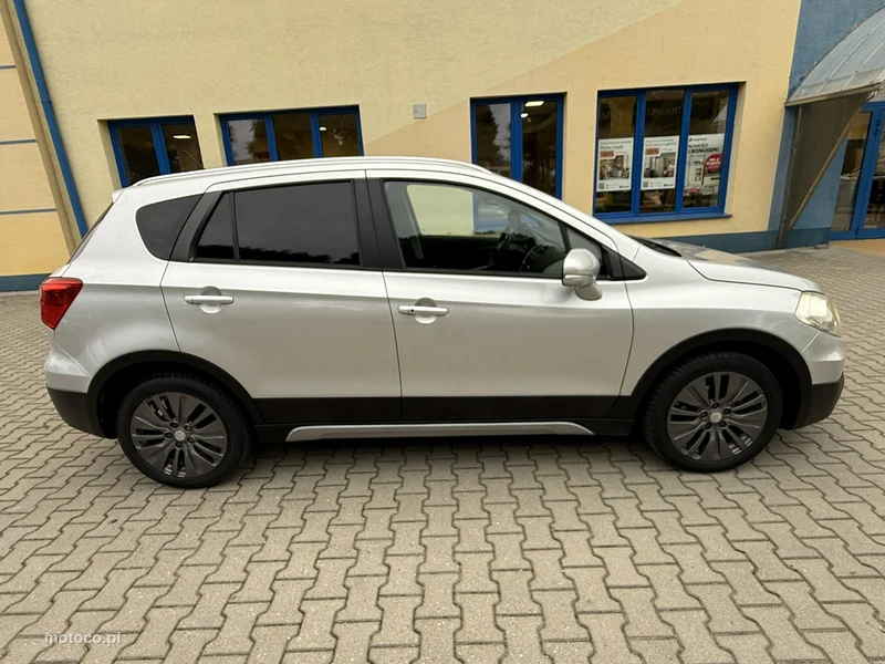 Suzuki (SX4) S-Cross 13