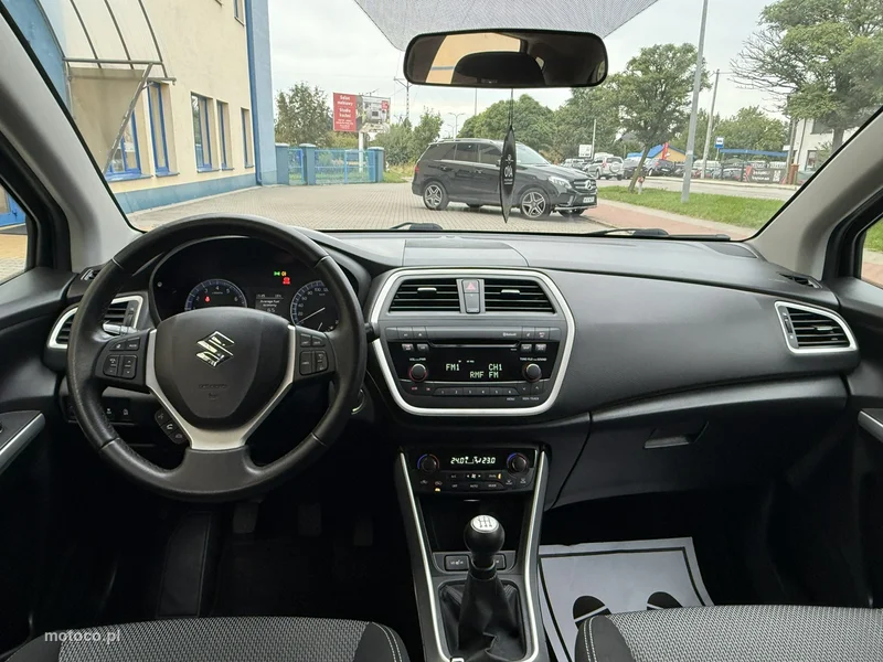 Suzuki (SX4) S-Cross 17