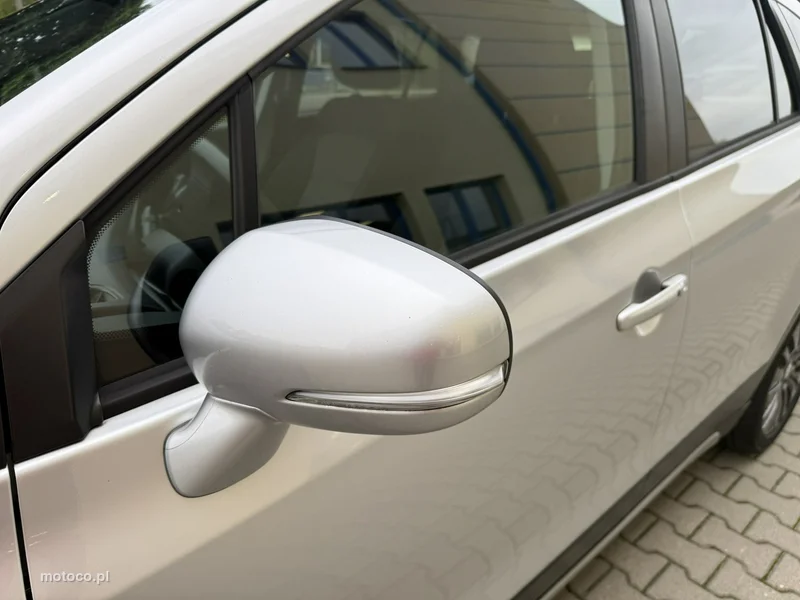 Suzuki (SX4) S-Cross 9