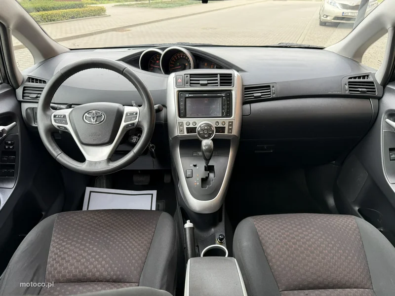 Toyota Verso 5