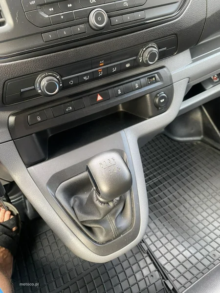 Toyota ProAce 12