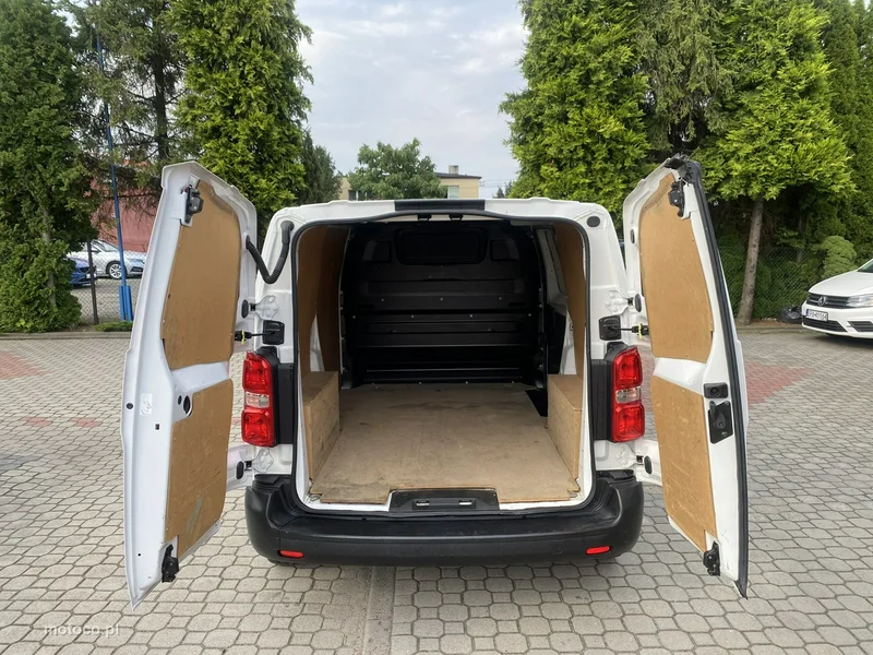 Toyota ProAce 16