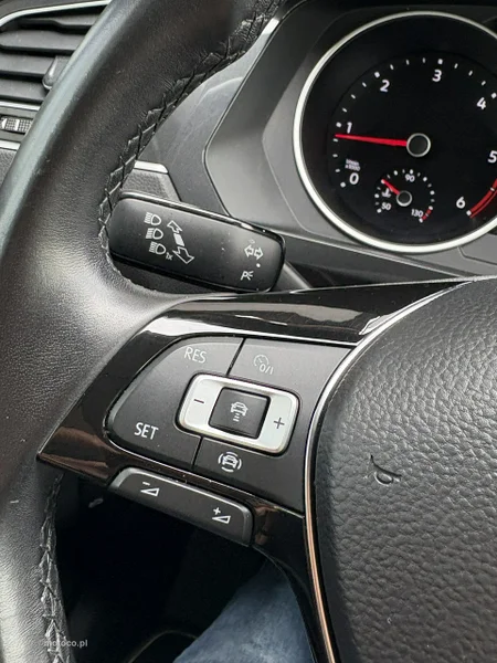 Volkswagen Tiguan AD 25