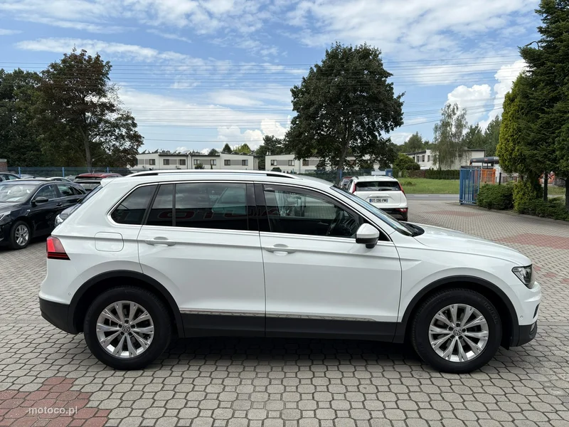 Volkswagen Tiguan AD 5