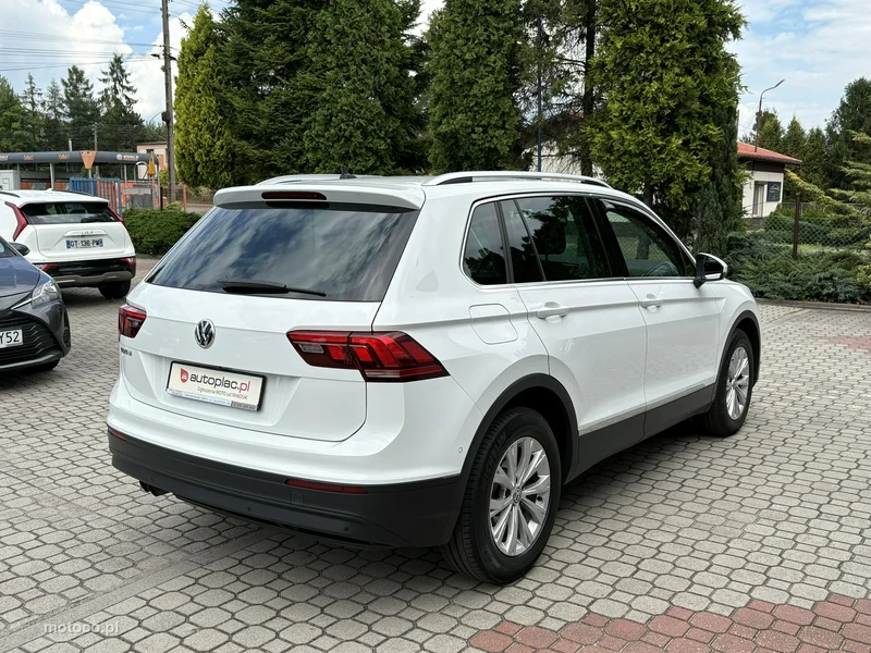 Volkswagen Tiguan AD 6