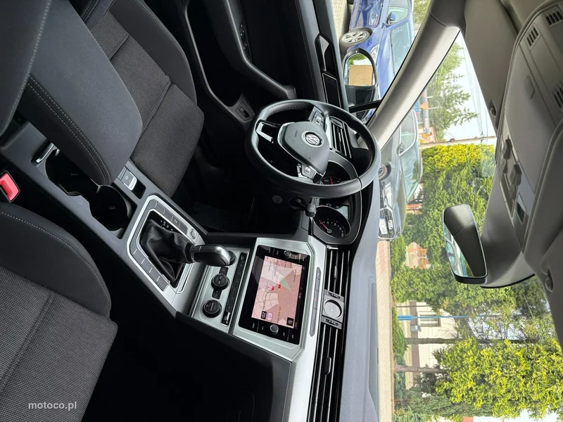 Volkswagen Passat B8 12