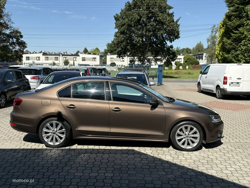 Volkswagen Jetta VI 5