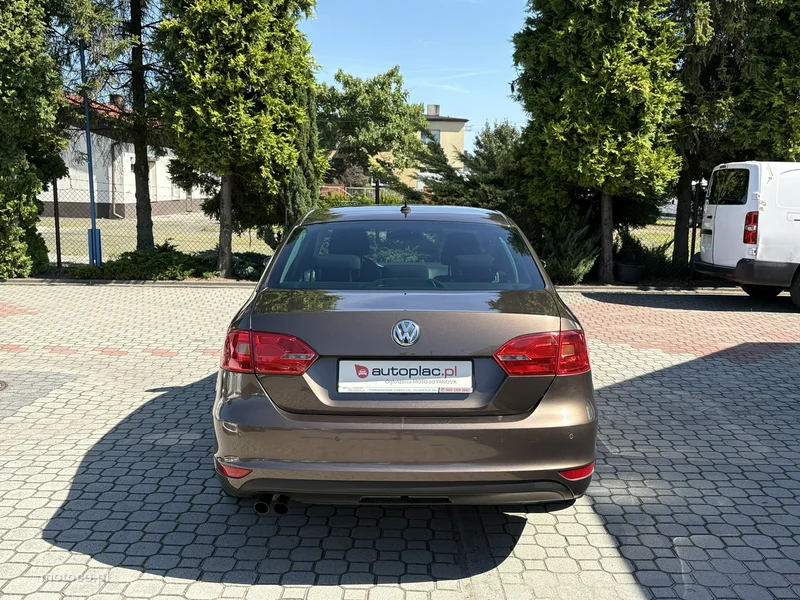 Volkswagen Jetta VI 7