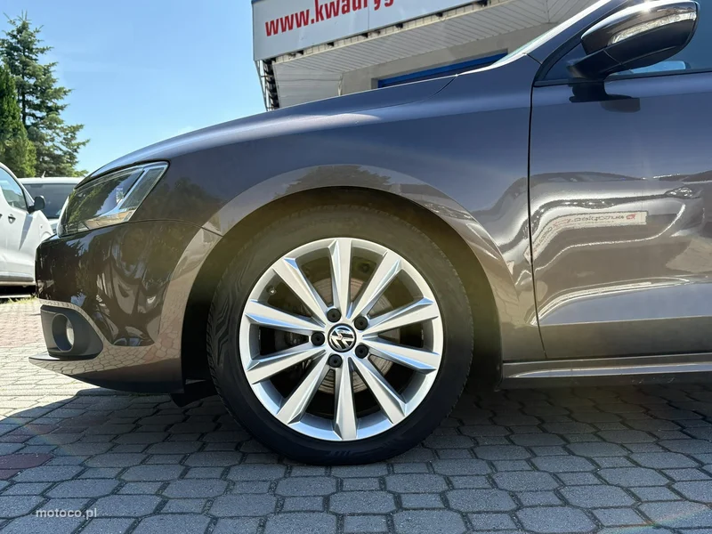 Volkswagen Jetta VI 10