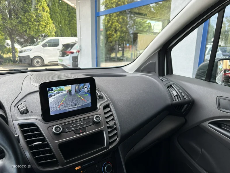 Ford Transit Connect 11