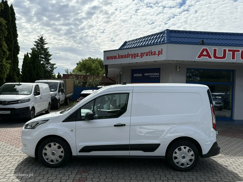 Ford Transit Connect 8