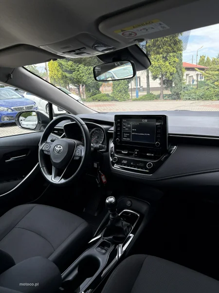 Toyota Corolla E210 14