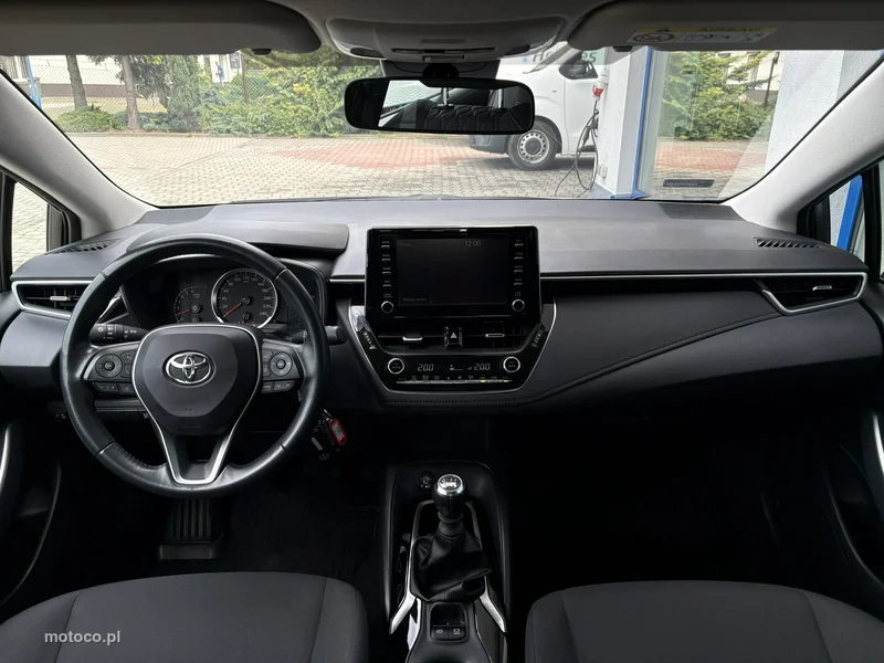 Toyota Corolla E210 15