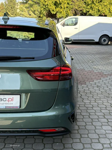 Kia Cee'd 9
