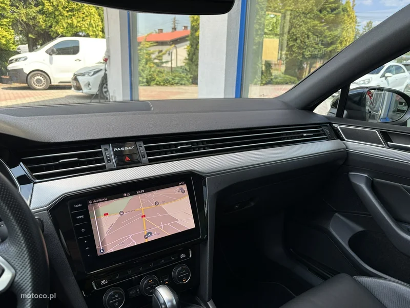 Volkswagen Passat B8 12