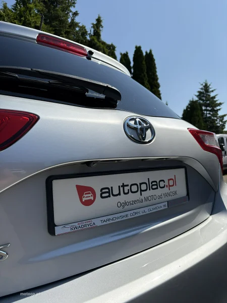 Toyota Yaris XP130 13