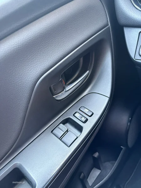 Toyota Yaris XP130 29