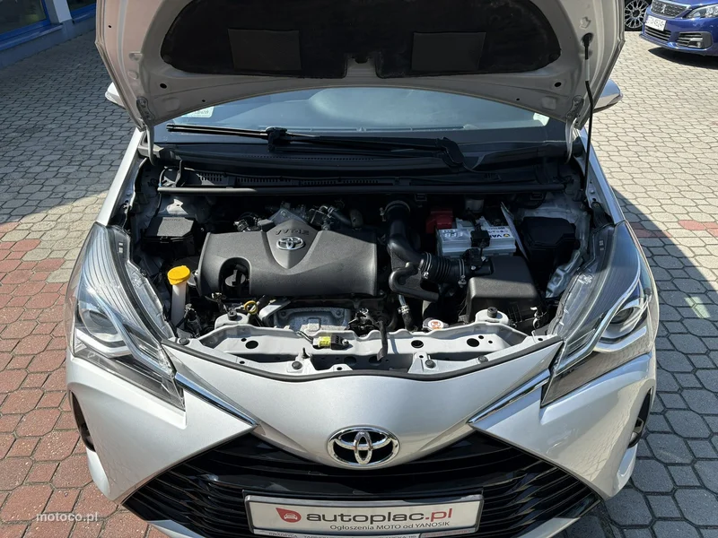 Toyota Yaris XP130 35