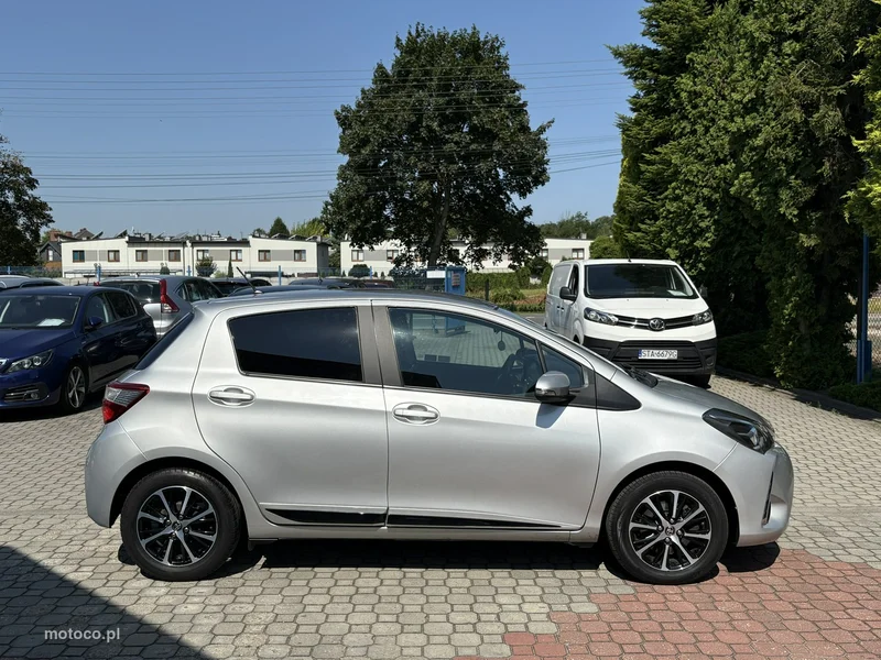 Toyota Yaris XP130 5