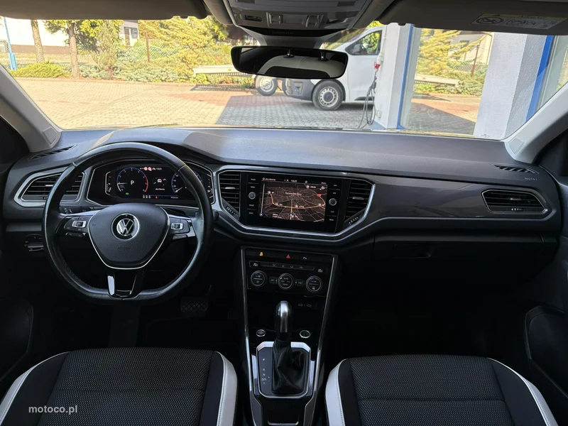 Volkswagen T-Roc A1 11