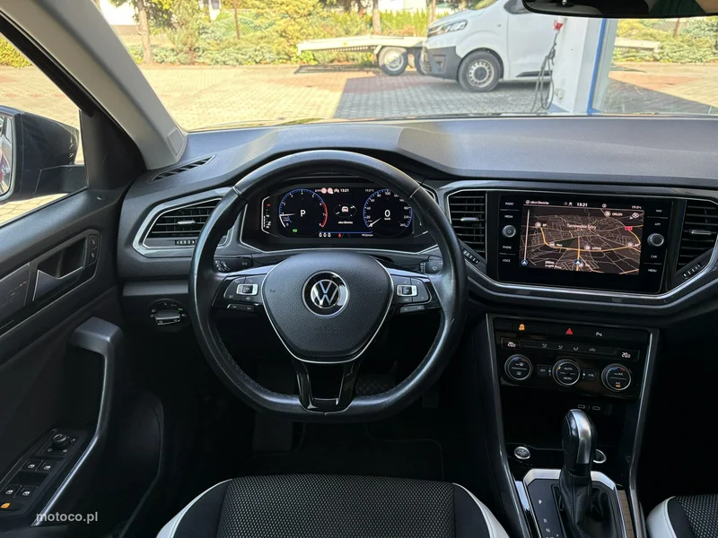 Volkswagen T-Roc A1 17