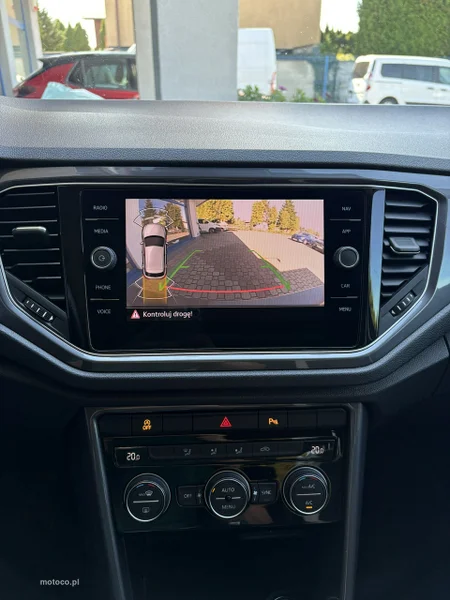 Volkswagen T-Roc A1 23