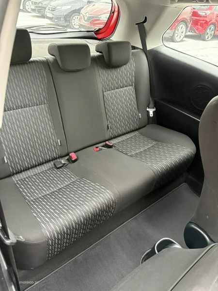 Toyota Yaris XP130 12